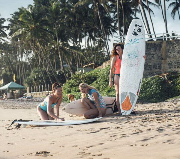 surf Sri Lanka